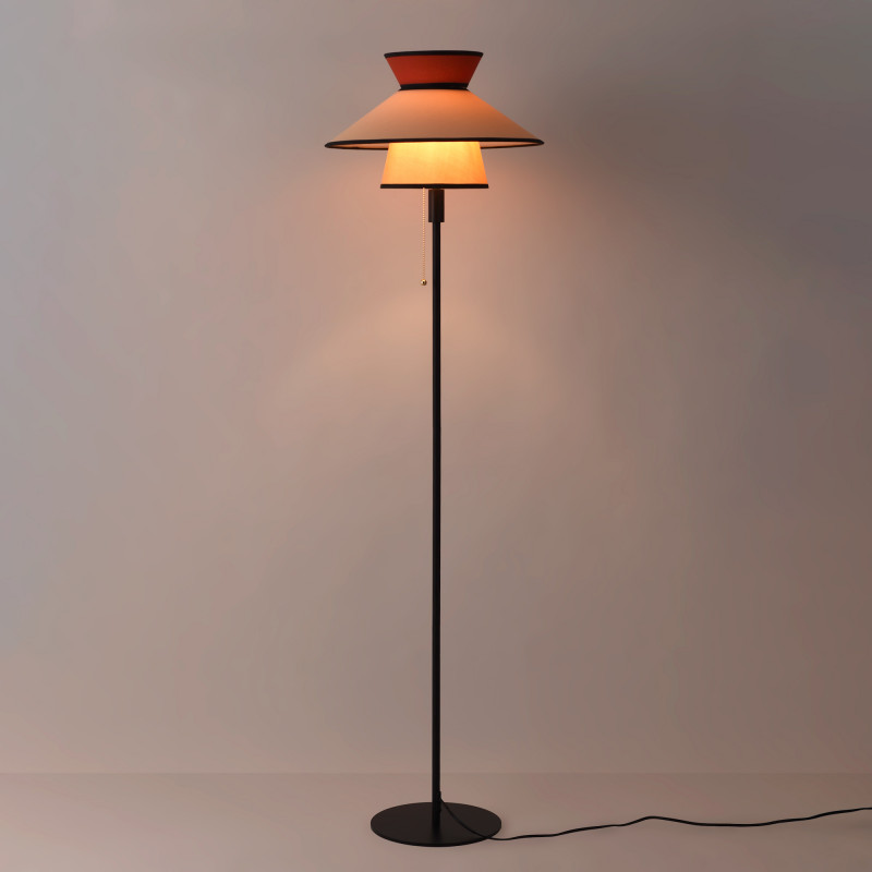 Vasa Floor Lamp – Modern Scandinavian Design - Imagen 2