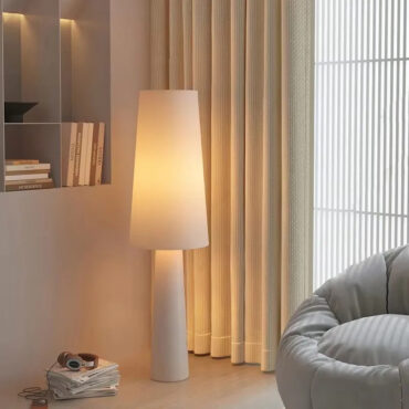 Halden Floor Lamp – Scandinavian Minimalist Design